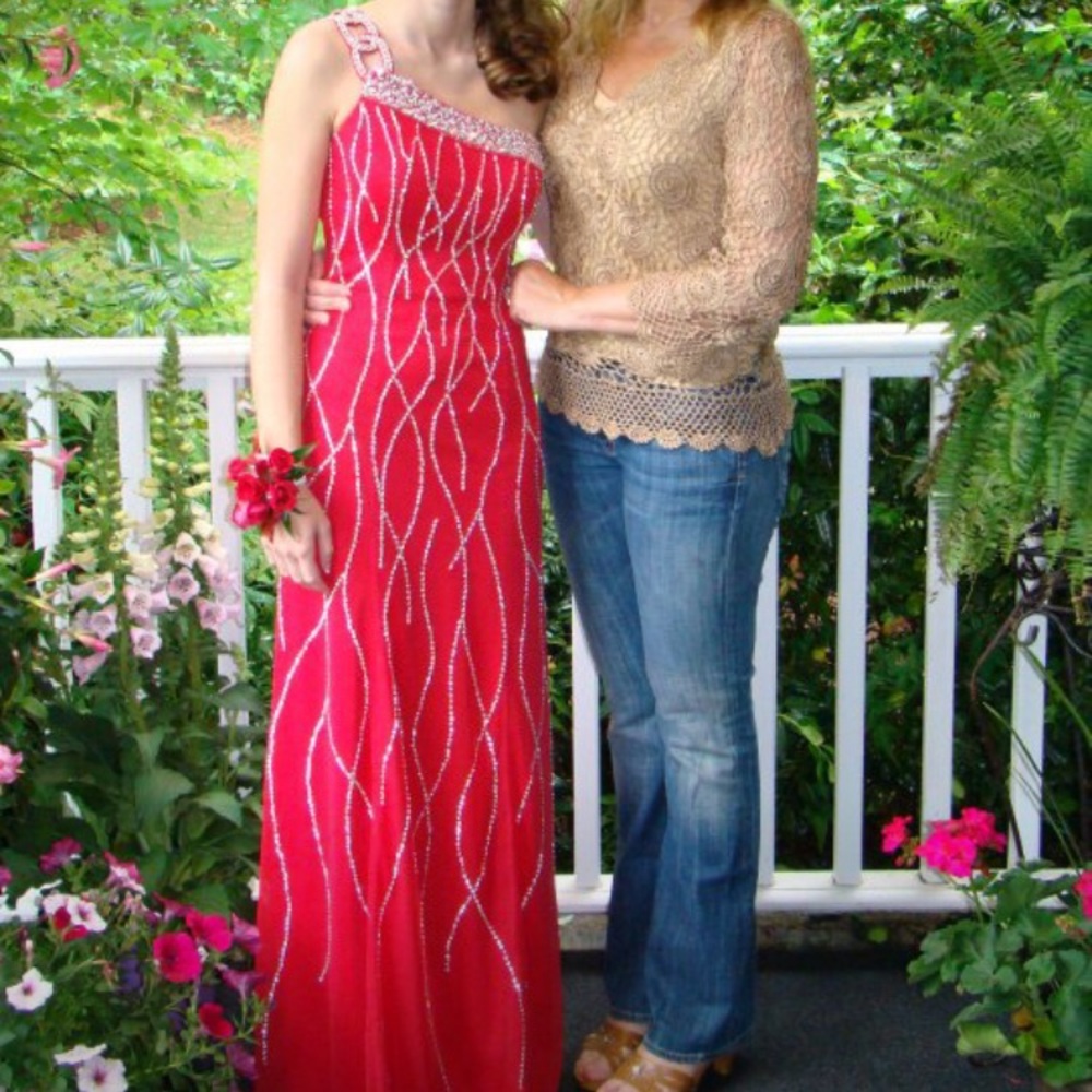 Red prom or pageant dress